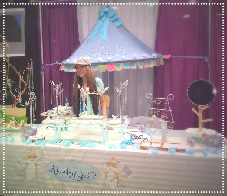 First day at Comic-Con! Don't worry! My more fun costumes come later. ;-)